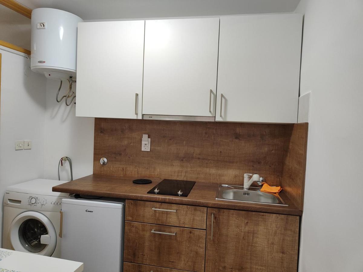 Rd22 Apartment Ровінь Екстер'єр фото